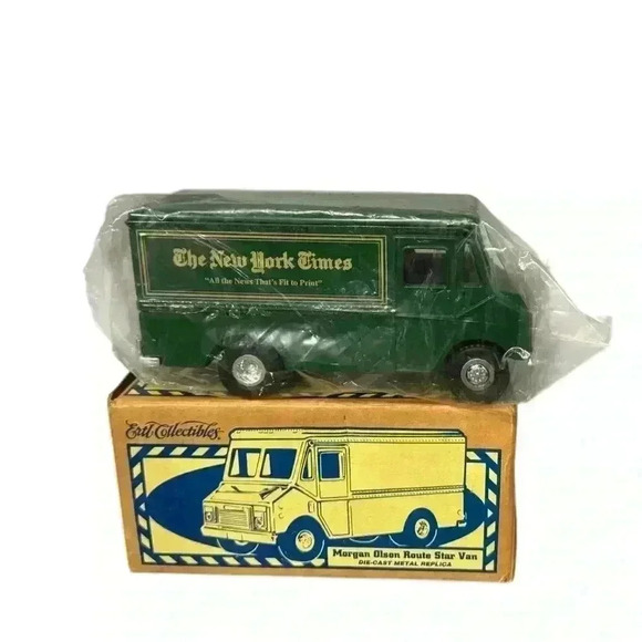 ERTL Colelctibles- New: Morgan Olson Route star Van Bank The NY Times” - Picture 1 of 7